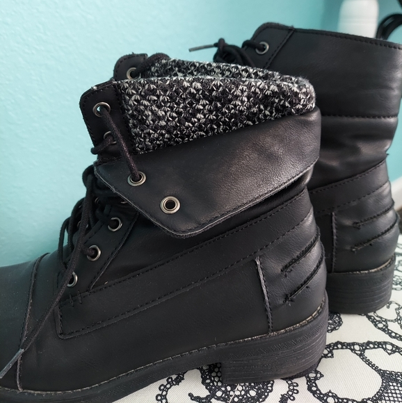 Rampage Leather Boots - Picture 2 of 4